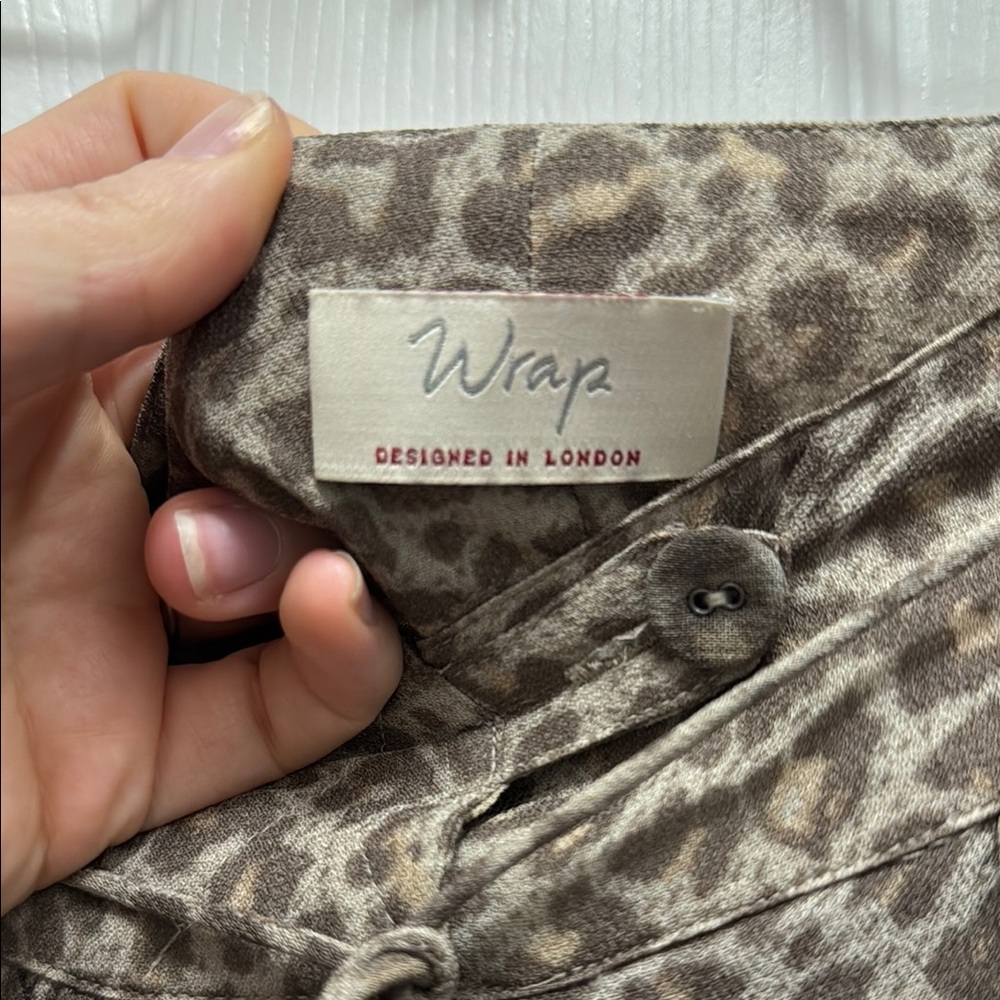Leopard Print Maxi Skirt - Picture 2 of 4